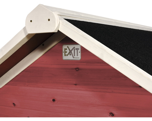 Detail van een houten speelhuis met EXIT Toys logo.