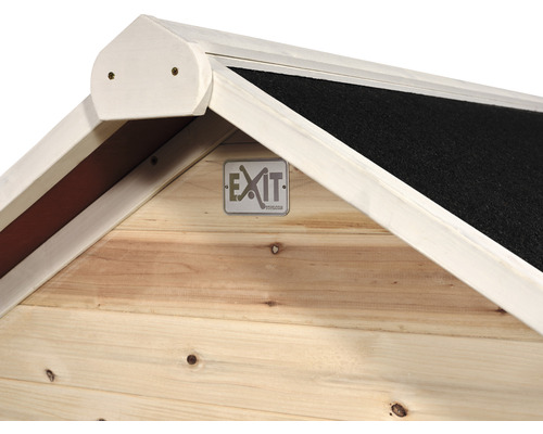 Detailopname van een houten huis met bitumineus dak en EXIT Toys logo