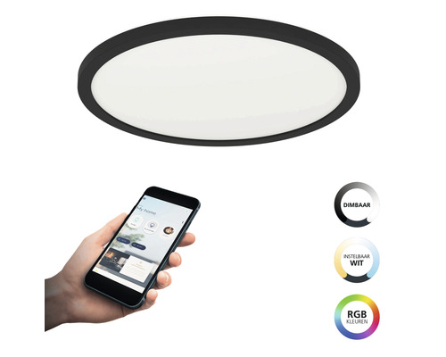 Plafondlamp met app-bediening en smartphone