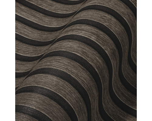 Close-up van een golvend behang met streepjesmotief