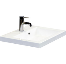 Wastafel met kraan