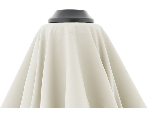 Detailopname van een parasol met beige bekleding