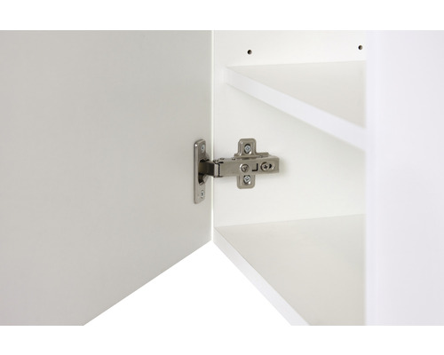 Scharnier op een witte kastdeur