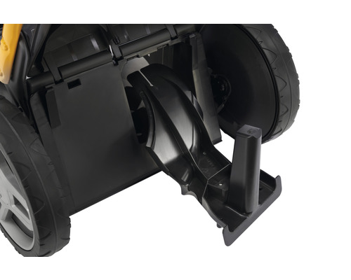 Gedetailleerde weergave van de achteruitworp van een grasmaaier.