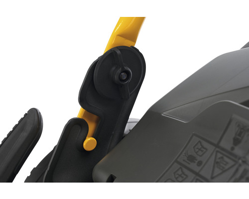 Gedetailleerde opname van een grasmaaier met hoogteverstelling