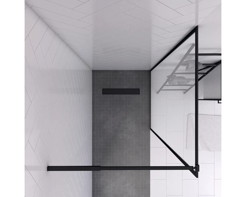 Inloopdouche met glazen wand en zwart frame in moderne badkamer