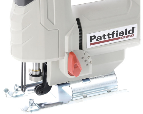 Close-up van een decoupeerzaag van Pattfield Ergo Tools.