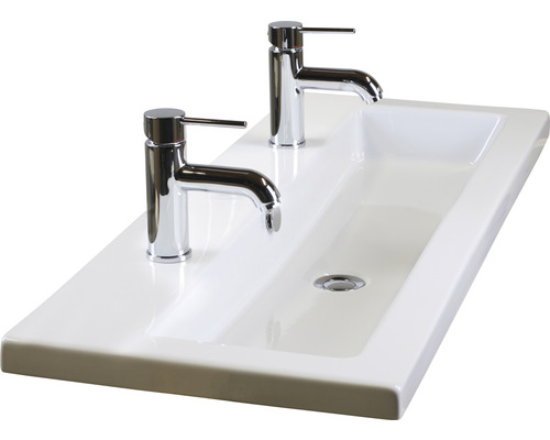 Dubbele wastafel met twee kranen