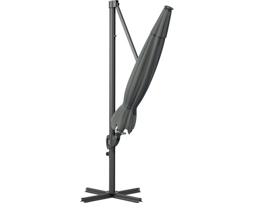 Zijparasol met voetkruis en gesloten scherm