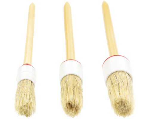 Drie penselen met houten handvat en borstelharen