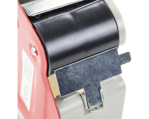 Detailaanzicht van een onderdeel met metalen beugel