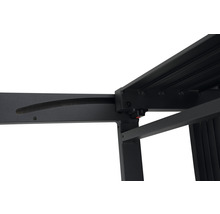 Detailweergave van een metalen pergola constructie
