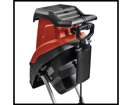 Tuinhakselaar voor het versnipperen van tuinafval.