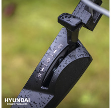 Detailaanzicht van de snelheidsregelaar van een Hyundai tuinmachine