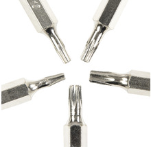 Meerdere metalen Torx-bits in stervormige opstelling