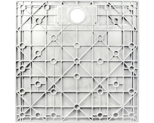 Detailweergave van een douchebak met vierkant design en centrale afvoer