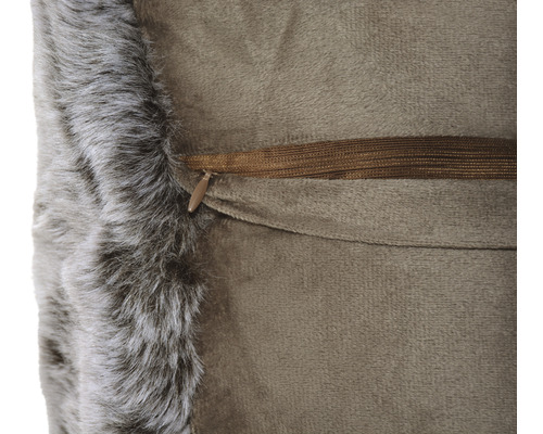 Sierkussen met ritssluiting en bontrand