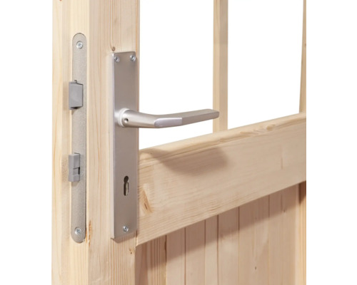 Detailweergave van een tuinpoort met beslag en slotkast