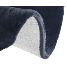 Detailweergave van een tapijt met pool en textielrug