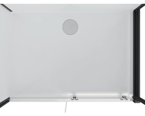 Interieur van een douchecabine met ronde opening en beslag op de vloer