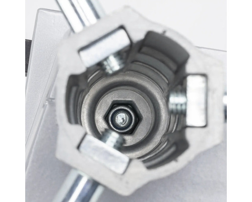 Detailopname van een metalen schroefverbinding