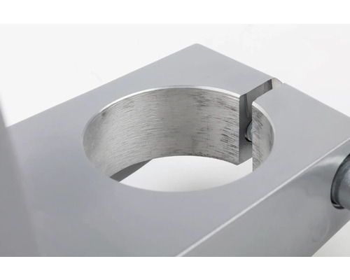 Metalen beugel met ronde uitsparing