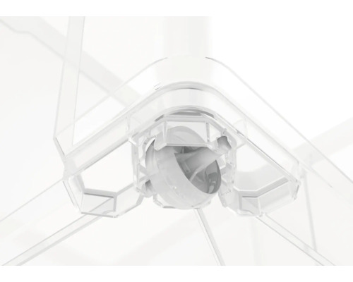 Detailopname van een plafondventilator met transparante rotorbladen