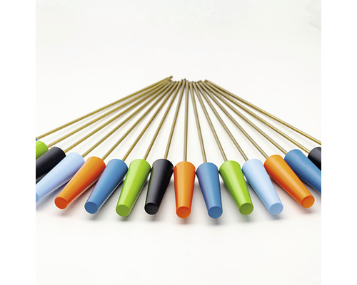 Meerdere pendels met diverse lampenkapkleuren