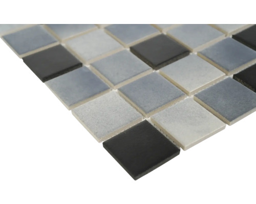Keramische mozaïektegel met vierkante elementen