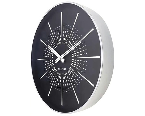 Nextime wandklok met wijzerplaat en tijdweergave