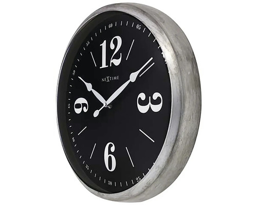 Nextime wandklok met grote wijzerplaat