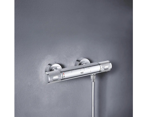 Thermostatische opbouwkraan voor wandmontage in de badkamer