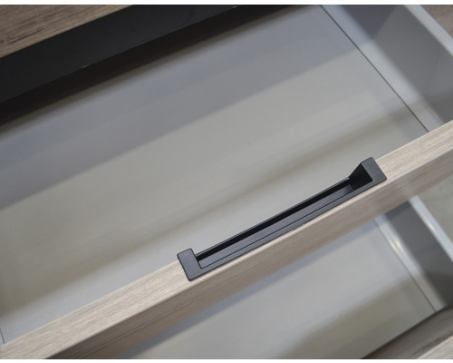 Open lade met greeplijst