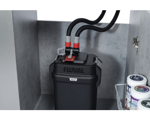 Fluval 407 externe filter onder een gootsteen
