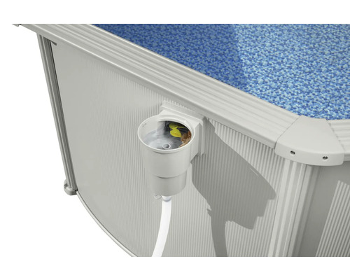 Detailopname van een opzetzwembad met skimmer