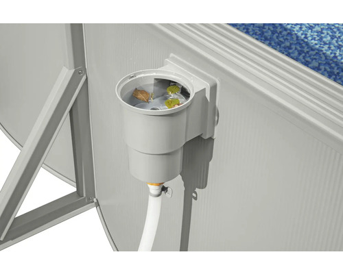 Zwembadskimmer op stalen wandzwembad voor het reinigen van het zwembad