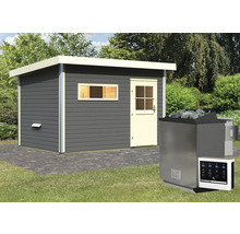 Saunahuis met saunaoven in de tuin