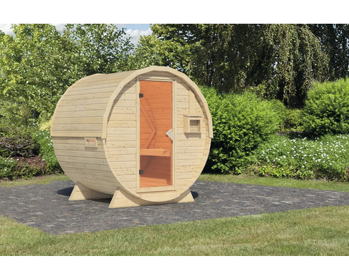 Houten barrel sauna in de tuin