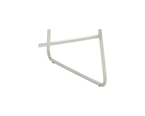 Detailopname van het metalen frame van een meubelstuk