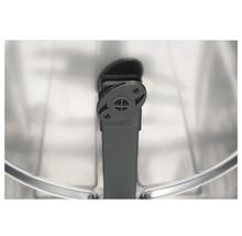 Interieur van een vaatwasser met sproeiarm