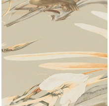 Close-up van een behang met bloem- en vogelmotieven