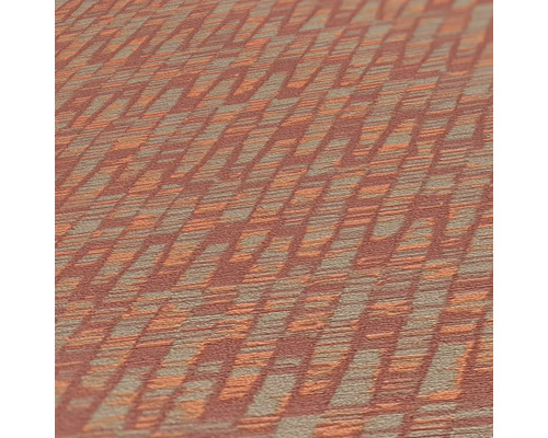 Close-up van een tapijt met een geometrisch patroon