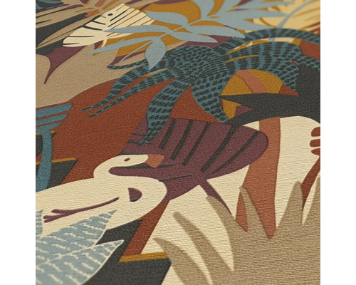 Gedetailleerde weergave van een behang met motief van exotische dieren en planten