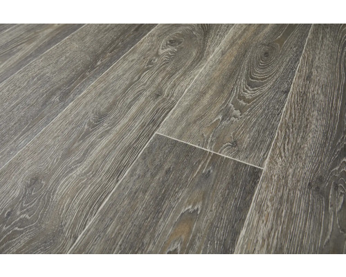 Close-up van gelegde laminaatvloerplanken met houtlook