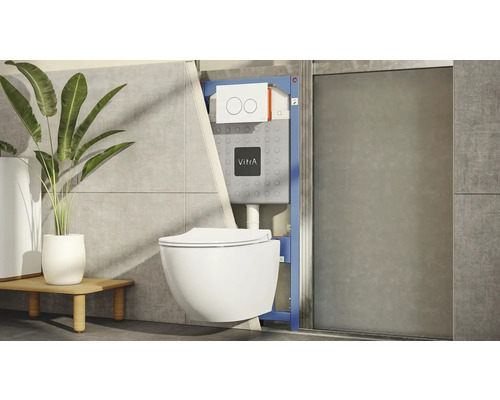 Moderne badkamer met wandcloset diepspoeltoilet, inbouwreservoir en plant