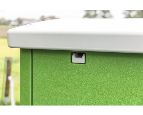 Detailweergave van een tuinkast met slot