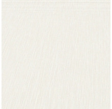 Close-up van een beige behang met een lichte textuur.