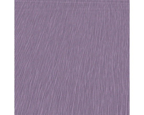 Close-up van een lila vliesbehang met streepstructuur.