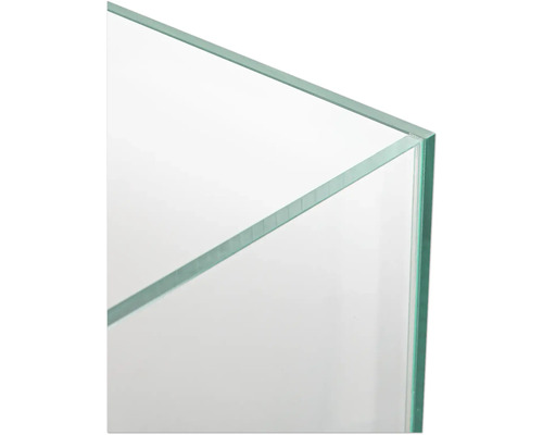 Detailweergave van een glazen aquarium.