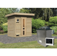 Houten sauna met kachel in de tuin